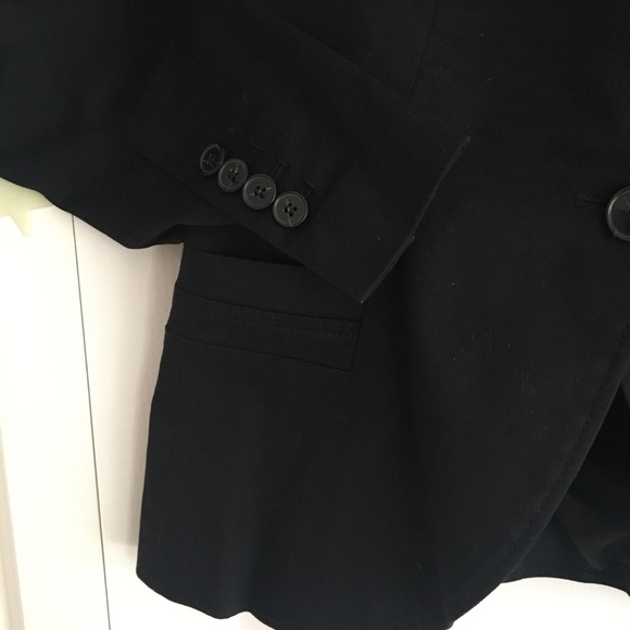 Zara Women’s Blazer - Picture 3 of 4